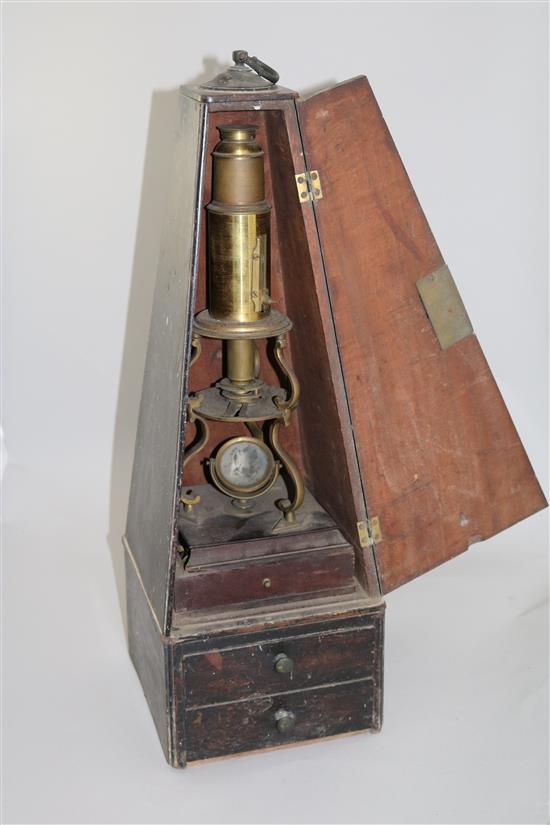 An 18th century Culpepers three pillared microscope, microscope 12.5in., case overall 22.5in.